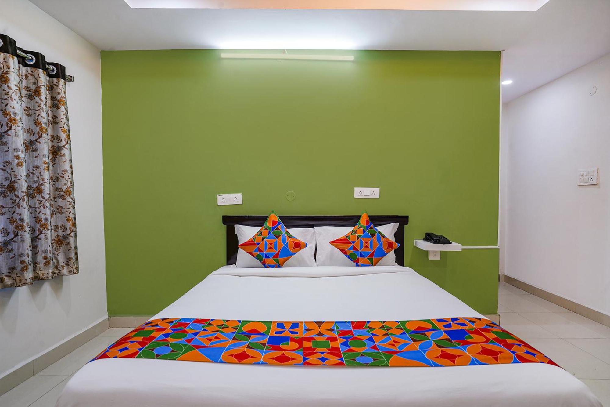 Fabhotel Cozy Hotel 3*